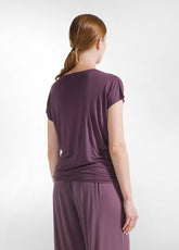 T-SHIRT IN VISCOSA CON NODO VIOLA - PLUM VIOLET | DEHA