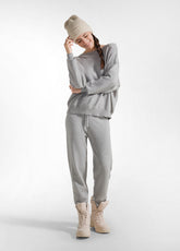 KNITTED CARROT PANTS, GREY - Travelwear | DEHA