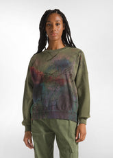 GRAPHIC COMFY SWEATSHIRT - GREEN - OLIVE GREEN | DEHA