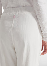 PANTALONE CON PINCES IN VELLUTO BIANCO - MILK WHITE | DEHA