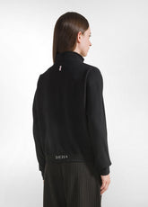 FELPA CON ZIP COLLO ALTO CON LOGO NERO - BLACK | DEHA