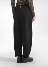 BALLOON MATELASSE PANTS WITH PLEATS BLACK - BLACK | DEHA