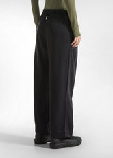 LYOCELL DENIM PLEATED PANTS - BLACK - BLACK | DEHA