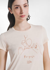 T-SHIRT IN VISCOSA CON GRAFICA YOGA ROSA - IN LOVE WITH PINK 🩷 | DEHA