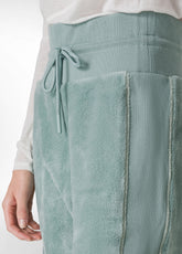 JOGGER IN PELLICCIA DI PILE VERDE - SAGE GREEN | DEHA